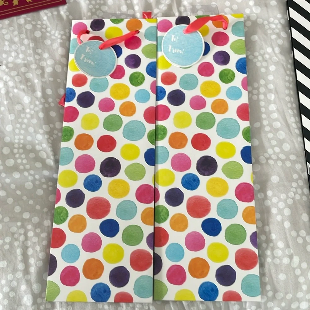 Set of 10 miscellaneous wine gift bags. Great for the upcoming holidays